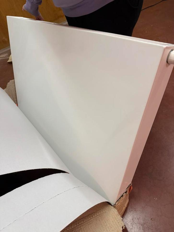 Radiateur Radson Integra Parada Neuf 1508 Watt, Doe-het-zelf en Bouw, Verwarming en Radiatoren, Zo goed als nieuw, Radiator, Ophalen