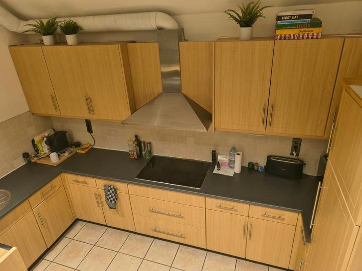 GRATIS Complete keuken (zelf te demonteren 13/3 - 14/3), Huis en Inrichting, Keuken | Complete keukens, Gebruikt, U-keuken, Bruin