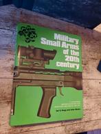 Military Small Arms of the 20th Century, Livres, Comme neuf, Enlèvement ou Envoi