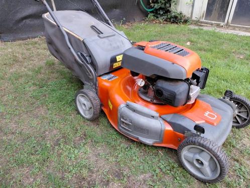 Grasmaaier Husqvarna zelftrekker Honda 5,5pk meskoppeling, Tuin en Terras, Grasmaaiers, Gebruikt, Benzine-grasmaaier, 50 cm of meer
