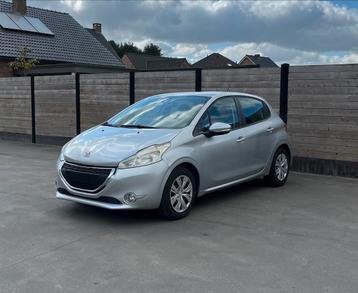 Peugeot 208 • 1.2 Benzine • Airco •  beschikbaar voor biedingen