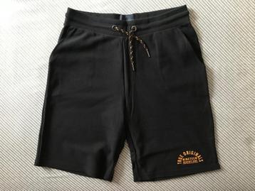 Shorts homme / Taille M . Neufs !!!