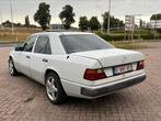 MERCEDES BENZ W124 E400 V8 234.000 KM ANNÉ 1992, Auto's, Achterwielaandrijving, Beige, 4000 cc, Wit