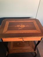 Naaitafeltje / bijzettafeltje / inlegwerk tafeltje, Enlèvement