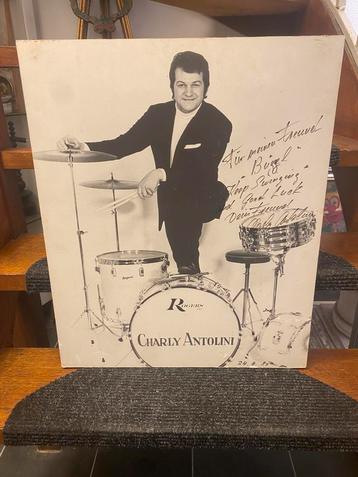 Gesigneerde foto van de bekende jazz drummer Charly Antolini beschikbaar voor biedingen