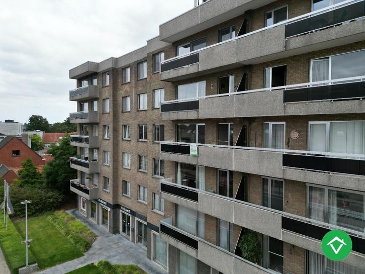 Appartement met twee slaapkamers, terras en autostaanplaats, Immo, Huizen en Appartementen te koop, Provincie West-Vlaanderen