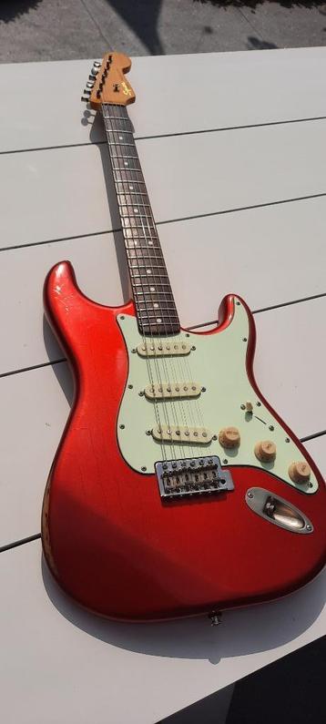 Squier stratocaster classic vibe candy appel red relic, Enlèvement, Utilisé, Solid body, Fender