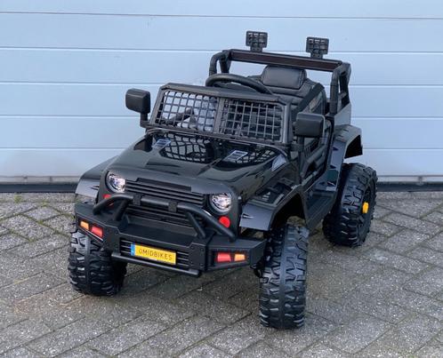 JEEP Mountain King 12v Zwart FM radio, leder zitje, Rubberba, Kinderen en Baby's, Speelgoed |Speelgoedvoertuigen, Nieuw, Afstandsbediening