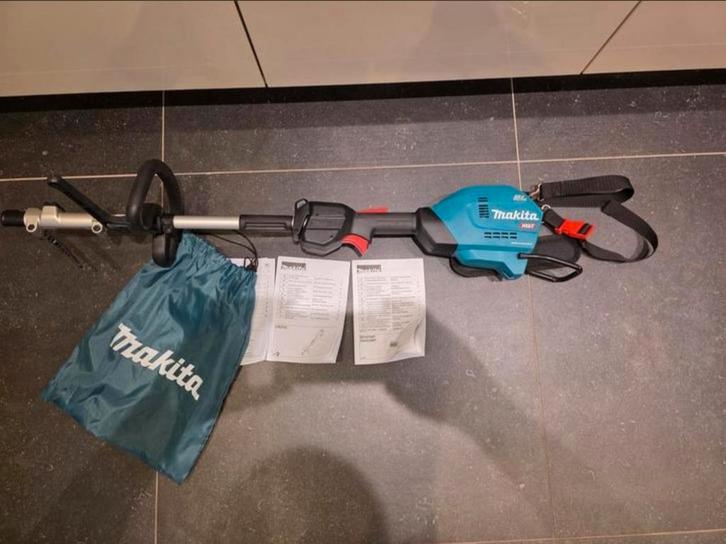 Boîtier du système combiné Li-Ion Makita UX01GZ09 40V Max +, Jardin & Terrasse, Balayeurs, Enlèvement ou Envoi