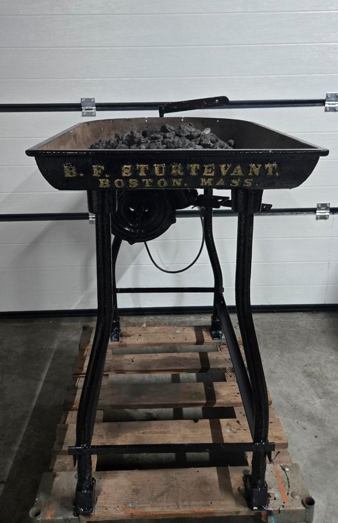 Authentieke B.F. Sturtevant Model A koolsmidse, Antiek en Kunst, Antiek | Gereedschap en Instrumenten, Ophalen