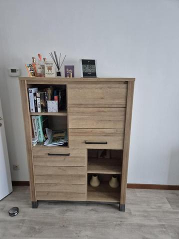 Kast FINN 2-deurs - Als nieuw! beschikbaar voor biedingen