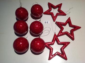 8 tal sets van kerstballen en andere kerst versiering beschikbaar voor biedingen