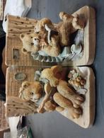 2 beren die op een zetel zetten gebruik als boeken stuinders, Ophalen, Zo goed als nieuw