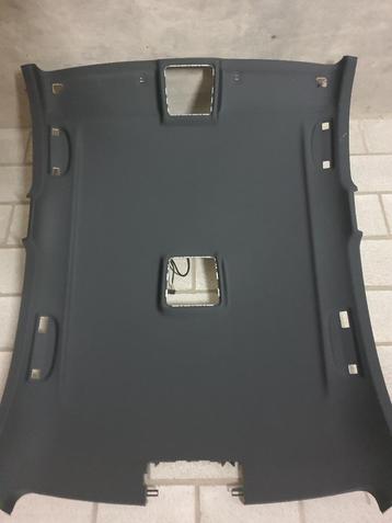 Zwarte dakhemel BMW E90 beschikbaar voor biedingen