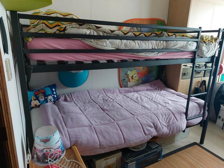 Lit superposé en métal gris foncé, Maison & Meubles, Chambre à coucher | Lits superposés & Lits mezzanines, Lits superposés, Enlèvement