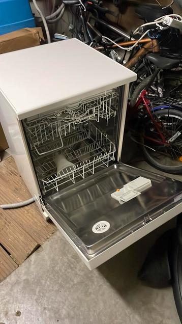 Miele vaatwasser beschikbaar voor biedingen