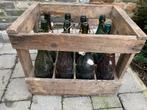 Oud antieke bierbak met verschillende oude flessen, Verzamelen, Biermerken, Gebruikt, Ophalen