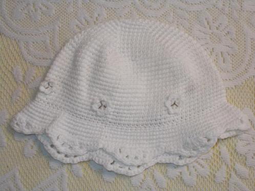 Chapeau de soleil 6 mois en crochet blanc, Mila Blue, Enfants & Bébés, Vêtements de bébé | Casquettes & Chapeaux, Comme neuf, Fille