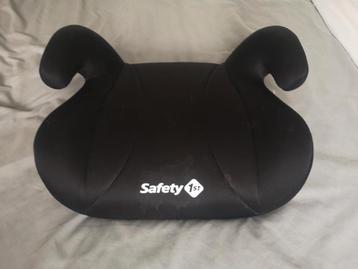 2 zwarte kinderzitjes / verhoger auto beschikbaar voor biedingen