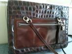Krokodil lederen hand tas € 45,00, Handtassen en Accessoires, Ophalen, Gebruikt, Bruin, Handtas