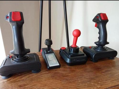 Joysticks - 1 Atari - 2x Quickjoy- 1x pro competition Suzo, Computers en Software, Joysticks, Zo goed als nieuw, Ophalen of Verzenden