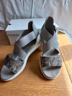 Grijze sandalen Jenny maat 37, Vêtements | Femmes, Chaussures, ANDERE, Gris, Enlèvement ou Envoi, Comme neuf