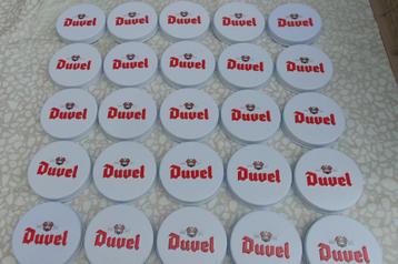 50 Metalen Duvel deksels beschikbaar voor biedingen