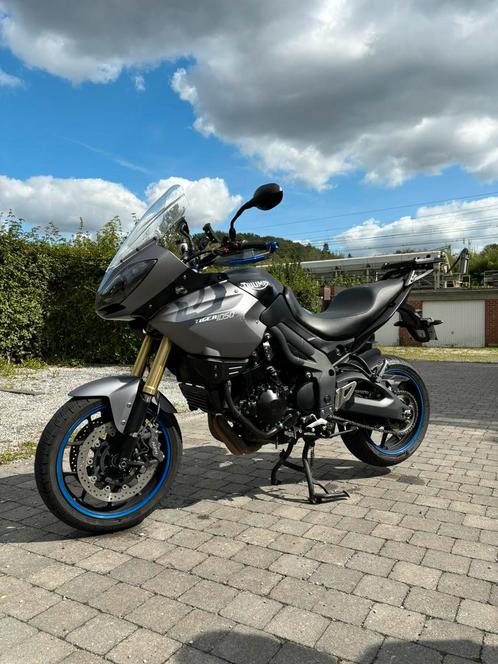 Triumph Tiger 1050 SE uit 2012, Motoren, Motoren | Triumph, Particulier, Sport, 3 cilinders, Motorrijbewijs A, Handvatverwarming