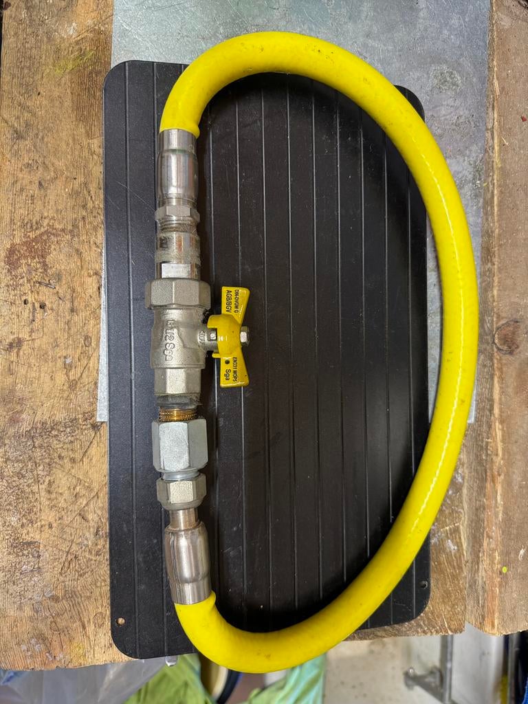 Flexible raccordement gaz 1/2´´ avec vanne, Bricolage & Construction, Enlèvement, Utilisé