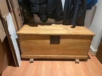 Malle / Coffre en bois beschikbaar voor biedingen
