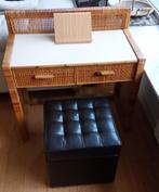 Bureau pour enfants en rotin, Enlèvement