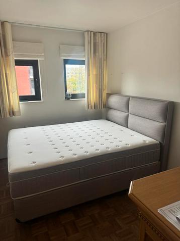 Boxspring beschikbaar voor biedingen