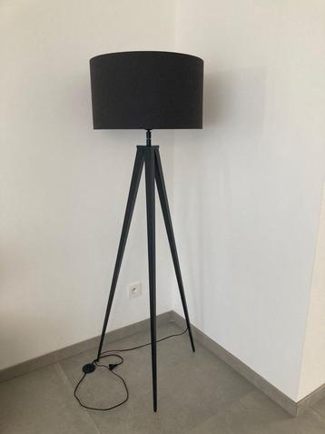 Stalamp beschikbaar voor biedingen