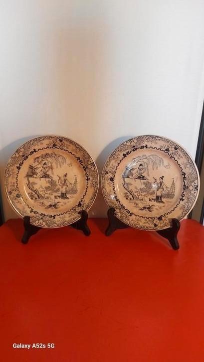 Twee antieke borden., Antiek en Kunst, Antiek | Keramiek en Aardewerk, Ophalen of Verzenden