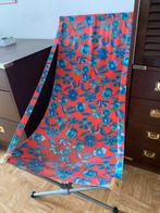 Stoffen ligstoel met een ongebruikelijk metalen es, Tuin en Terras, Ophalen, Zo goed als nieuw, Metaal