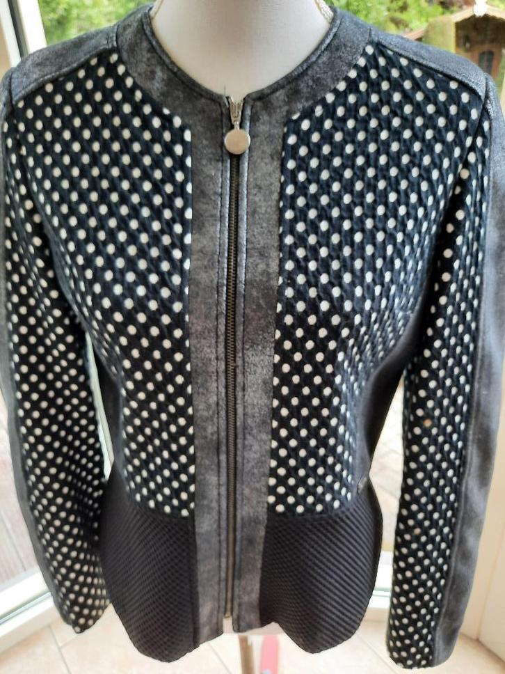 Supermooi jasje DIVAS - 38, Kleding | Dames, Jasjes, Kostuums en Pakken, Zo goed als nieuw, Jasje, Maat 38/40 (M), Overige kleuren