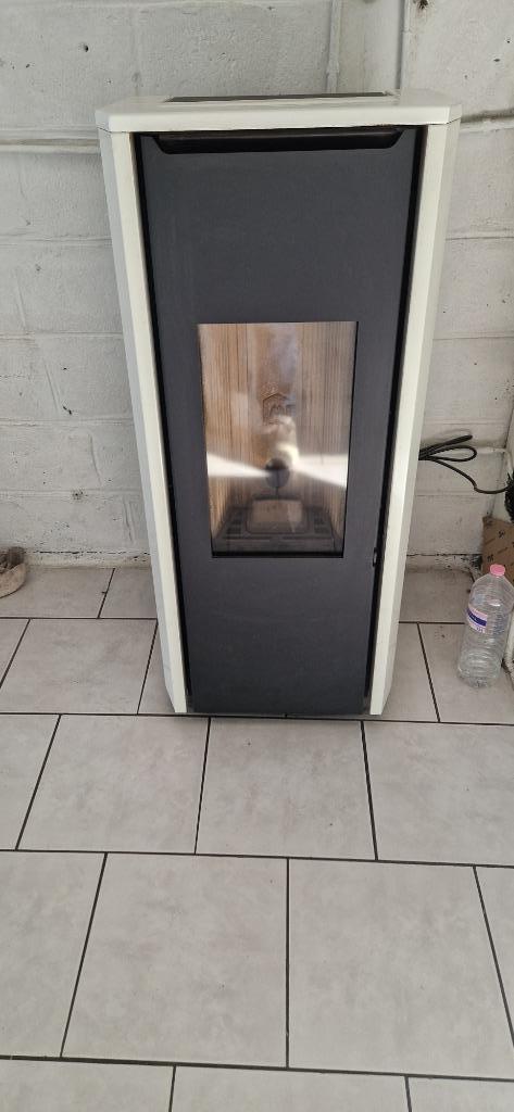 poêle, Enlèvement, Comme neuf, Poêle à granulés