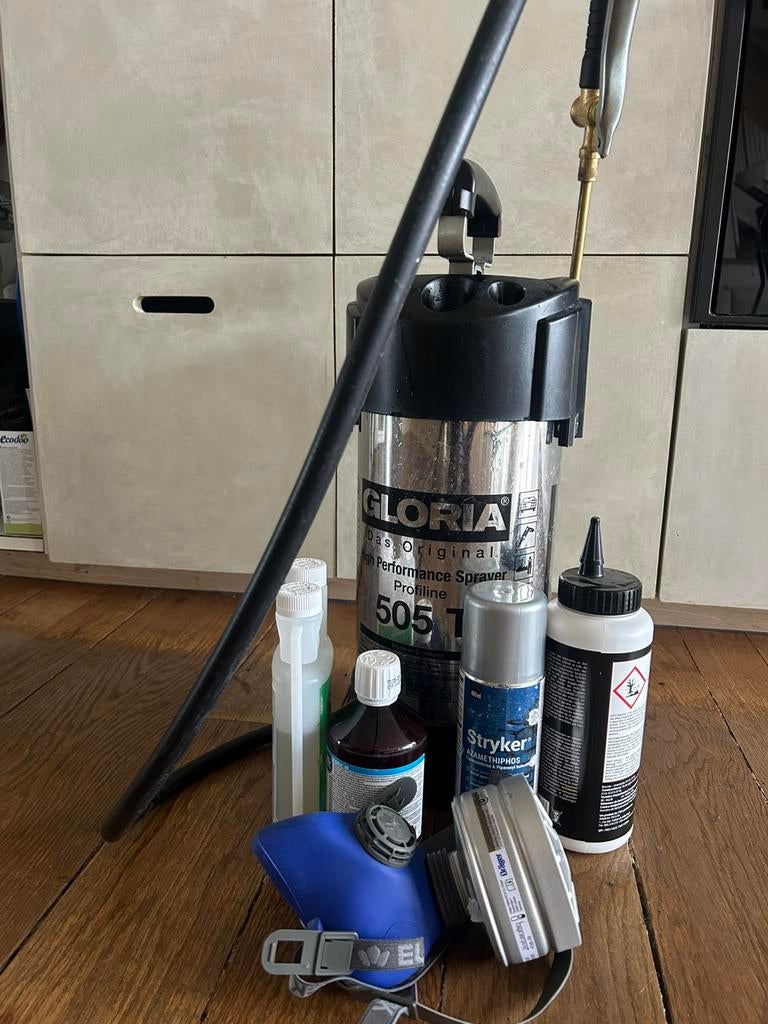 Stop aux punaises de lit !, Enlèvement ou Envoi, Comme neuf