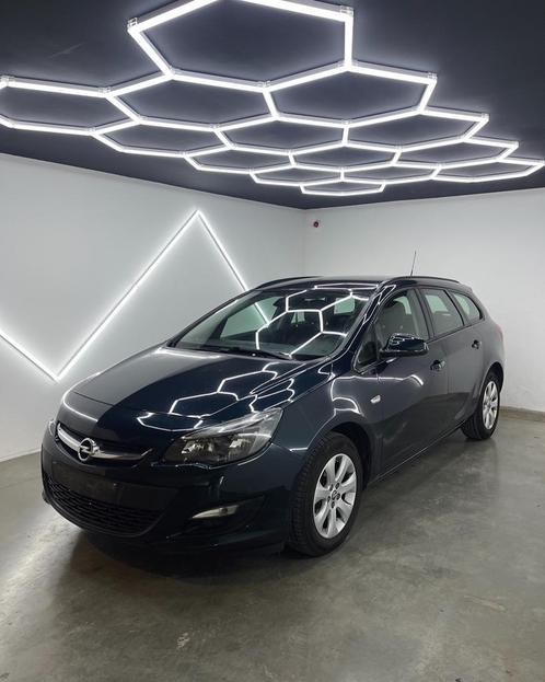 Opel Astra SPORTS TOURER BREAK| 2016 | 67.055KM| GARANTIE, Auto's, Opel, Bedrijf, Te koop, Astra, Airbags, Airconditioning, Bluetooth
