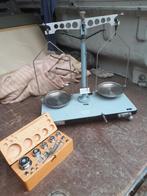 Vintage weegschaal + doos gewichtjes 25 euro, Elektronische apparatuur, Weegschalen, Ophalen of Verzenden