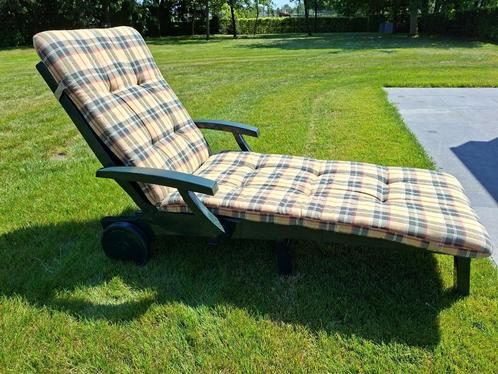 ligzetel met kussen, Tuin en Terras, Ligbedden, Zo goed als nieuw, Kunststof, Inklapbaar, Verstelbaar, Verrijdbaar, Ophalen