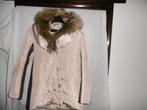 vest dame doudoune avec capuche et bord fourrure couleur bei, Beige, Taille 42/44 (L), Enlèvement, Neuf