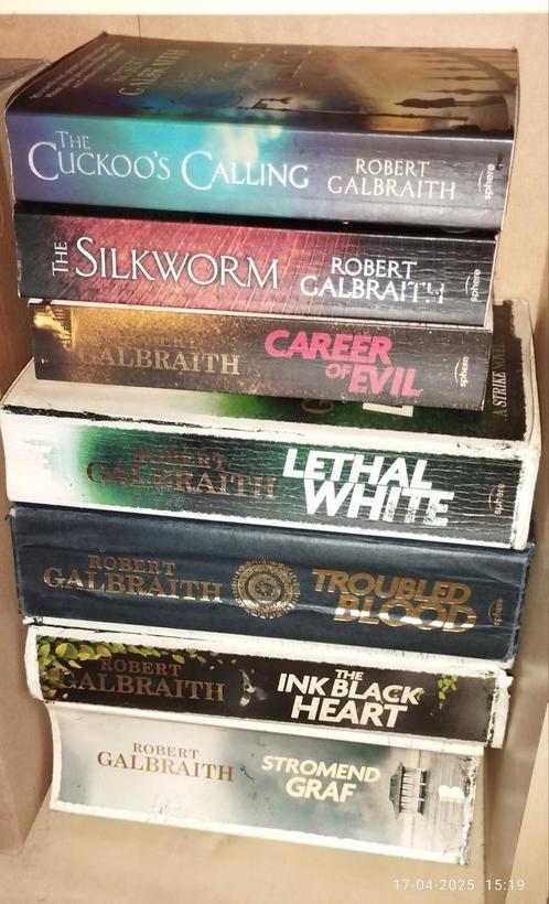 Alle 7 Strike boeken van Robert Galbraith, Boeken, Thrillers, Zo goed als nieuw, Ophalen of Verzenden