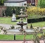 Verdiepte kolossale Engelse fontein met rand, Tuin en Terras, Ophalen of Verzenden, Nieuw, Beton, Fontein