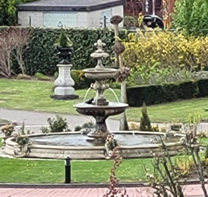 Verdiepte kolossale Engelse fontein met rand, Tuin en Terras, Waterpartijen en Fonteinen, Nieuw, Fontein, Beton, Ophalen of Verzenden