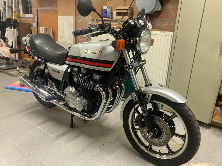 Motor Kawasaki Z 1000j  bouwjaar 1982, Motos, Motos | Kawasaki, Particulier, Naked bike, plus de 35 kW, 4 cylindres, Enlèvement