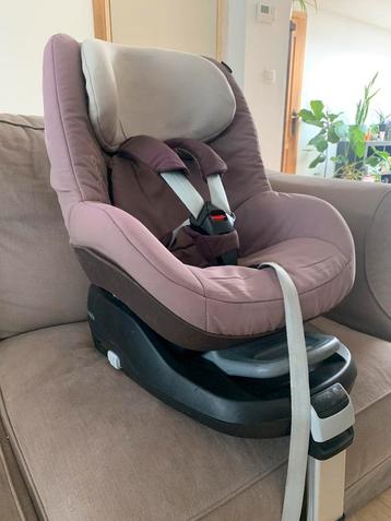 Maxi-Cosi Pearl met FamilyFix beschikbaar voor biedingen