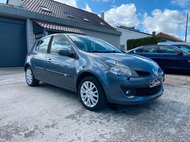 Renault clio 1.4 i essence -Garantie 12 mois, Auto's, Renault, Bedrijf, Clio, ABS, Airbags, Airconditioning, Boordcomputer, Centrale vergrendeling