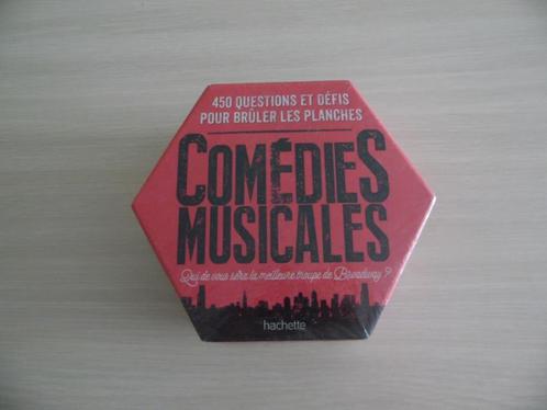 COMÈDIES MUSICALES     HACHETTE       NEUF SOUS BLISTER, Hobby en Vrije tijd, Gezelschapsspellen | Bordspellen, Nieuw, Een of twee spelers