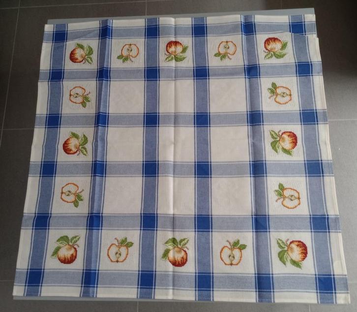 Tafelkleedje appeltjes : Rico Modell, Huis en Inrichting, Tafelkleden, Nieuw, Vierkant, Ophalen of Verzenden